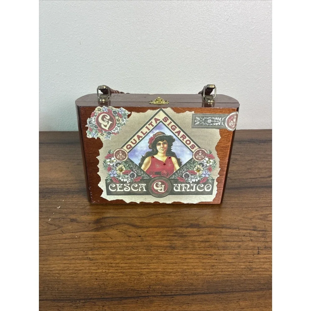 Vintage CESCA UNICO Cigar Box‎ Purse Wooden Beaded Handle Unique Old World 1990s